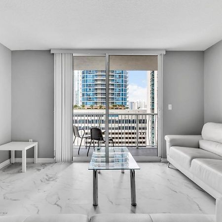 The Club At Brickell Bay Luxury Suites Miami Luaran gambar