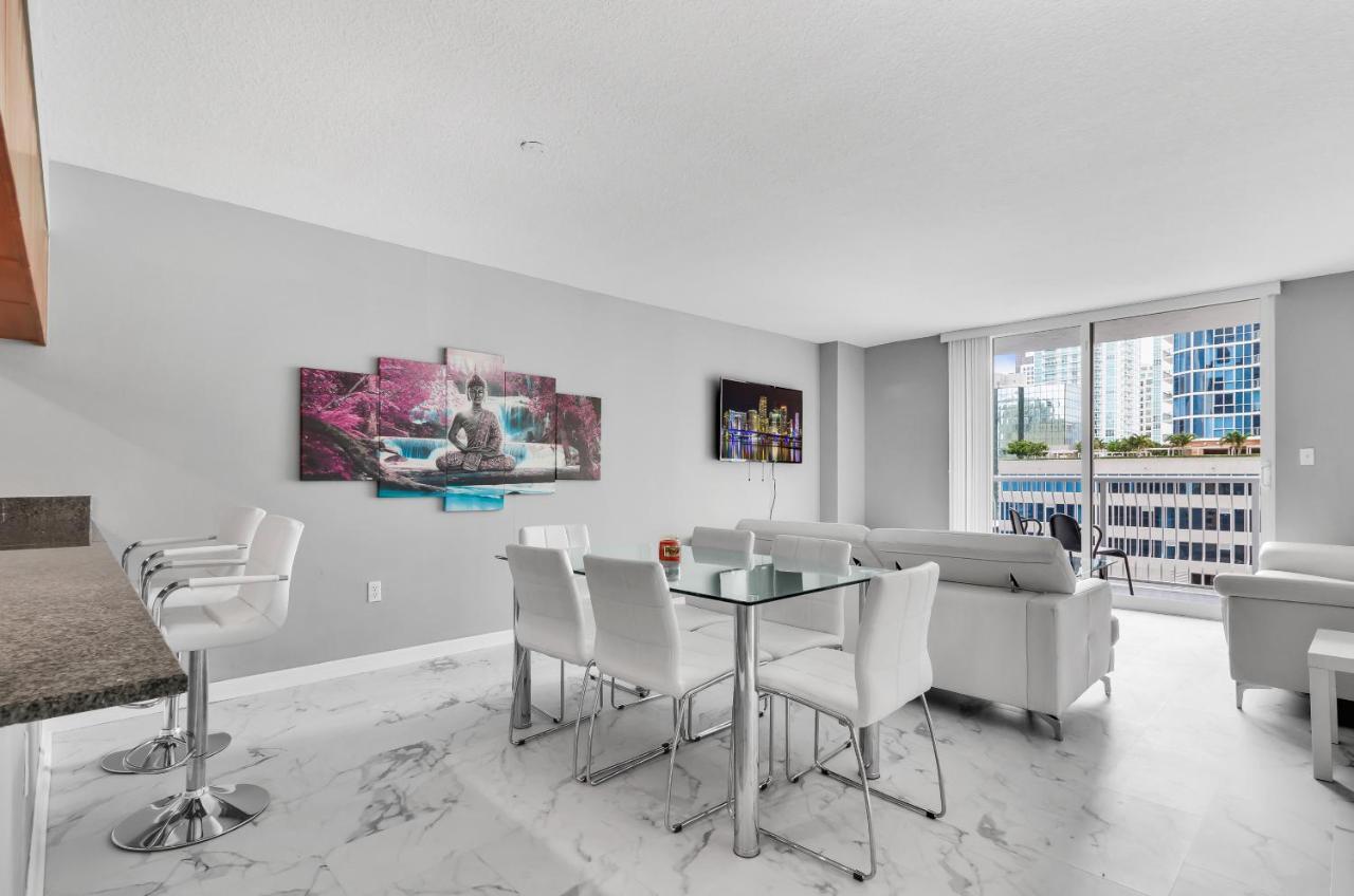 The Club At Brickell Bay Luxury Suites Miami Luaran gambar