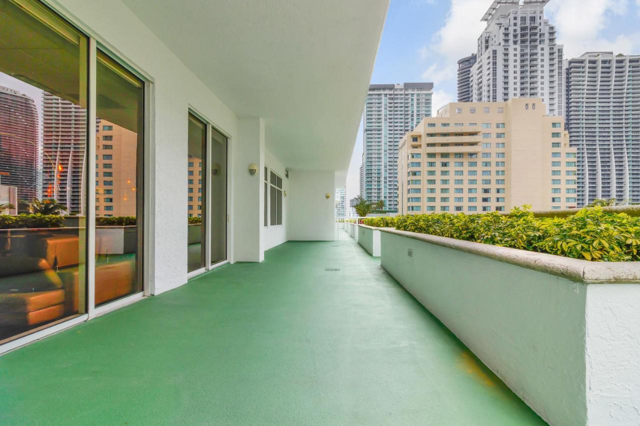 The Club At Brickell Bay Luxury Suites Miami Luaran gambar