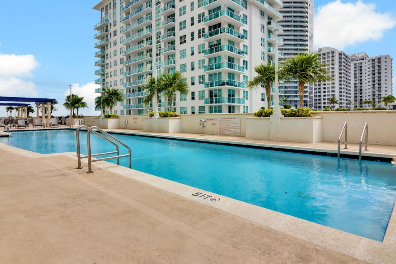 The Club At Brickell Bay Luxury Suites Miami Luaran gambar